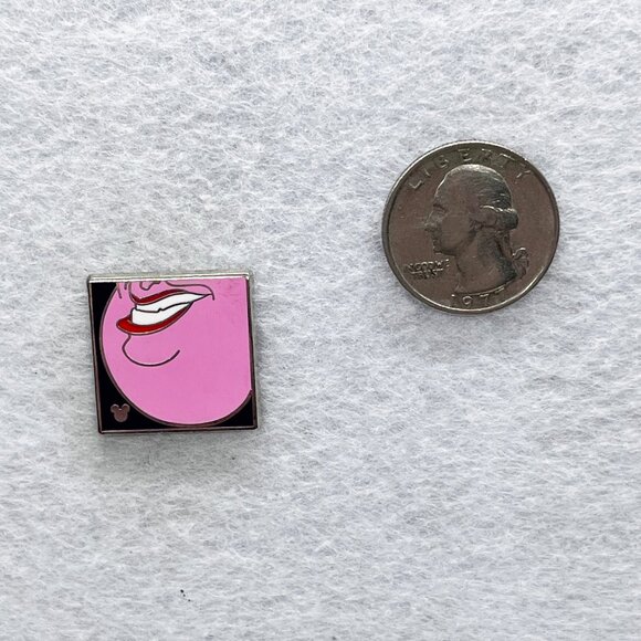 🔮 5/$25 Disney Smiling Villains The Little Mermaid Ursula Pin - Picture 2 of 3